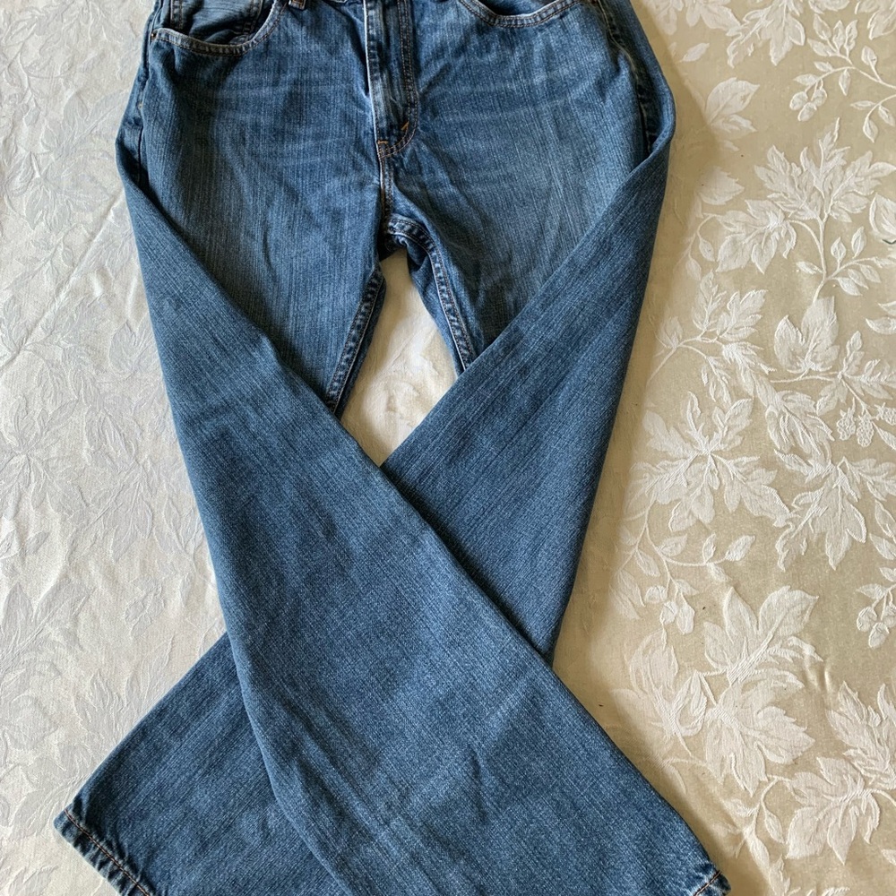 Mens LEVIS Classic Mid Wash Denim Jeans - Blue.  $18